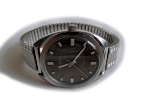 Große Armbanduhr von Bifora Bild 2