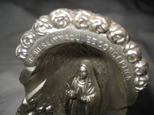 Alte Maria Madonna Lourdes Spieluhr Spieldose Musikdose Spritzguss Bild 5