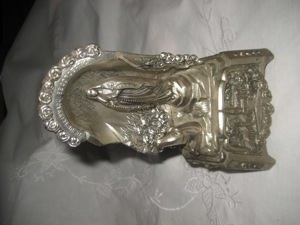 Alte Maria Madonna Lourdes Spieluhr Spieldose Musikdose Spritzguss Bild 9