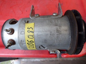 Bosch Lichtmaschine 0101206085 mit Riemenscheibe