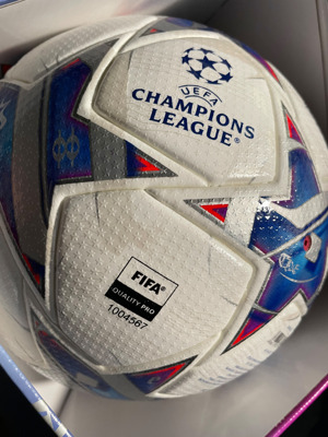 Championsleague Ball Adidas - Original und Neu Bild 2