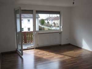 Schöne, helle, 3-Zimmer-Wohnung  (ruhige Waldrandlage am Schwarzachtal) Bild 4
