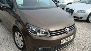 Volkswagen Touran 1.6 TDI Comfortline Euro-6 Navi Klima Bild 2