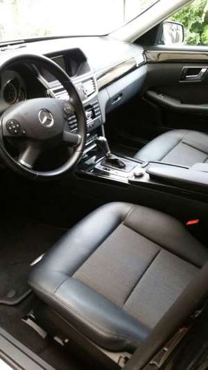 Mercedes-Benz E 200 E 200 T CGI BlueEFFICIENCY Automatik Avantgarde Bild 2
