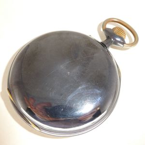  Antike Taschenuhr im Metallgehäuse mit Vollkalender Bild 3