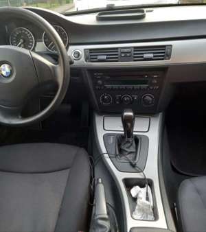 BMW 320 320i Aut. Bild 5