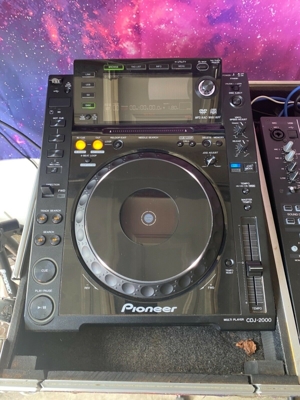Pioneer DJ CDJ-2000 und Pioneer DJM900SRT Mixer in Custom Box Bild 2