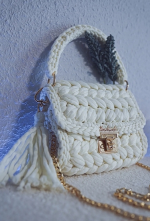 Gehäkelte Marshmallow bag   Handtasche Handmade weiß gold NEU Bild 4