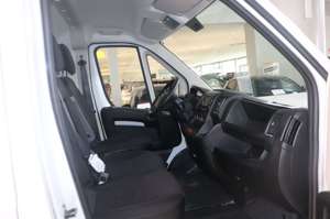 Opel Movano 2.2 D L3H2 2WD VA verstärkt Edition Bild 3