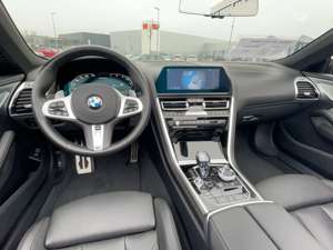 BMW M8 50i xDrive Cabrio NP:148.300,--/Laser/DAP/PA+/BW- Bild 8