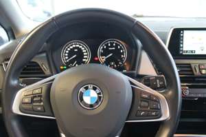 BMW 218 218 i Advantage Bild 4