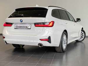 BMW 320 d Touring Advantage+ACC+LED+Navi+17'' LM Bild 3