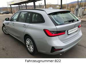 BMW 320 d xDrive LED*Navi*DAB*LiveCP*Sportl*UV54T€ Bild 2
