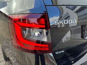 Skoda Octavia Combi RS 2,0 TDI DSG 4x4 LED NAVI KAMERA Bild 3