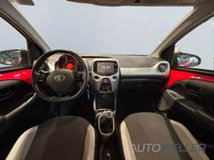 Toyota Aygo x-play touch *LED*Bluetooth*ISOFIX* Bild 9