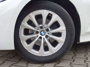 BMW 320 i Tour Advantage LED CarPlay AndroidAuto HiFi Bild 4