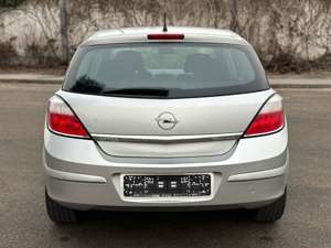 Opel Astra H Lim. Elegance 1.6 1.Hand Klima Xenon Bild 4