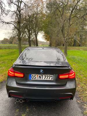 BMW 320 320d M Sport Bild 2