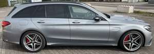 Mercedes-Benz C 63 AMG C-Klasse S T Speedshift 7G-MCT Beschreibung lesen! Bild 4