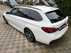 BMW 530 e Touring xDrive M Sport LED~HUD~ACC~PANO~360 Bild 3