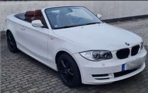 BMW 118 BMW 1er-Reihe Weiß BMW118i Cabrio *Scheckheft* Bild 1