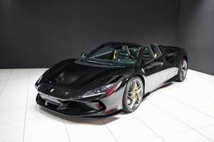 Ferrari F8 Spider Carbon Lift Apple CarPlay RacingSeats Bild 1