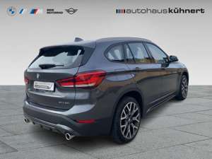 BMW X1 xDrive 20i LED AHK Navi ParkAss Sportsitz Bild 4