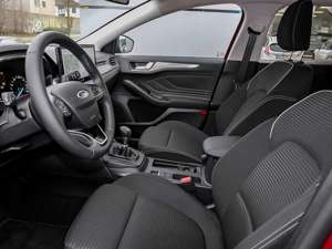 Ford Focus Titanium -Navi-LED-Apple CarPlay-AndroidAuto-Rückf Bild 5