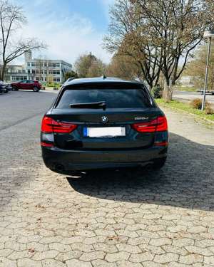BMW 525 525d Touring Aut. Sport Line Bild 2