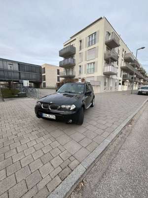 BMW X3 2.0d Sportausstattung*Leder*Bluetooth Bild 3