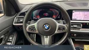 BMW 330 d A xDrive Tou M Sport LCProf,DAProf,LED,STH Bild 5