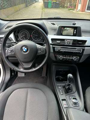 BMW X1 sDrive 18 i Advantage Bild 5