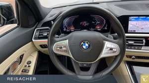 BMW 330 d A xDrive SAG Sport Line LCProf HUD ACC Bild 5