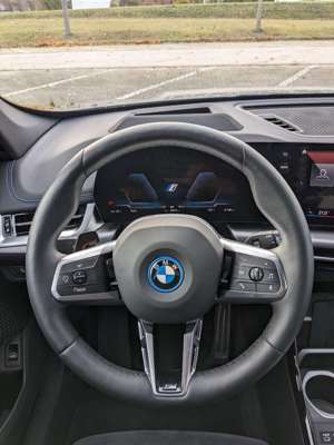 BMW iX1 iX1 xDrive30 M Sportpaket Bild 4