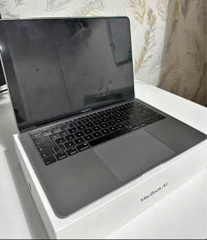 MacBook im perfekten Zustand  Bild 3