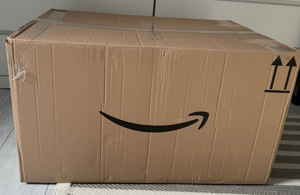 Amazon Retouren Karton Liste UVP 3.000  Bild 1