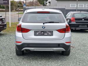 BMW X1 sDrive 20d (M-Paket/TÜV NEU/NAVI/SHZ/PDCv+h ) Bild 5