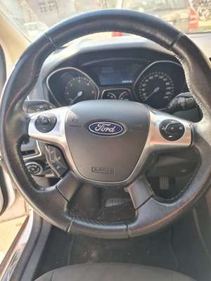 Ford Focus kombi Bild 5
