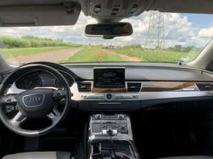 Audi A8 4.2 TDI DPF quattro tiptronic Langversion Bild 5