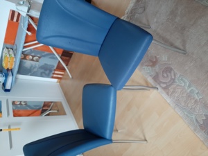 Stuhl 3x blau