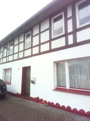 Einbeck-OT: Immobilie zur Sanierung auf großem 1500 qm Grundstück Bild 2