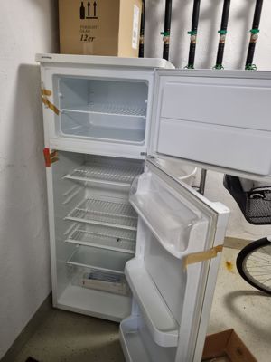 Kühlschrank und Gefrierschrank  Bild 2