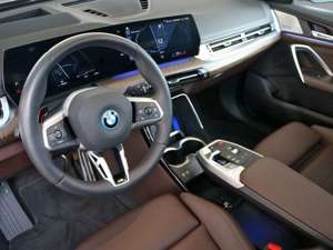BMW iX1 xDrive30 M Sportpaket Head-Up HK AHK abn. Bild 4