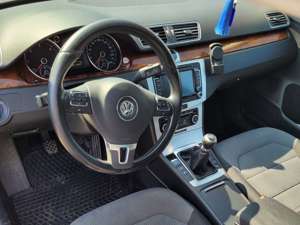 Volkswagen Passat 2.0 TDI DPF 4Motion Comfortline Bild 3