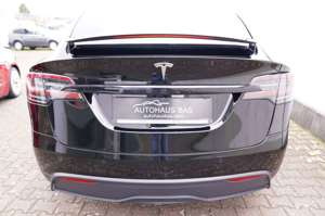 Tesla Model X Bild 8
