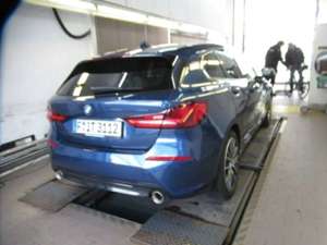 BMW 120 d Sport Line SpoSi Lane LED BLIS AUT Klima Bild 5