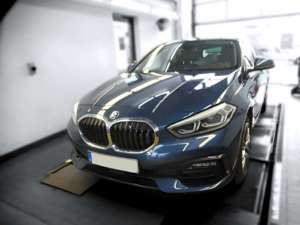 BMW 120 d Sport Line SpoSi Lane LED BLIS AUT Klima Bild 4