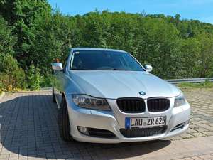 BMW 318 318d Bild 3