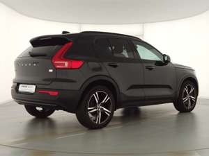 Volvo XC40 T5 R Design Expression Recharge 2WD Geartronic Bild 4