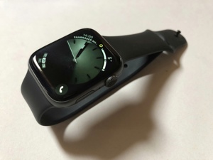 Apple Watch 5 schwarz Neuwertig Bild 3